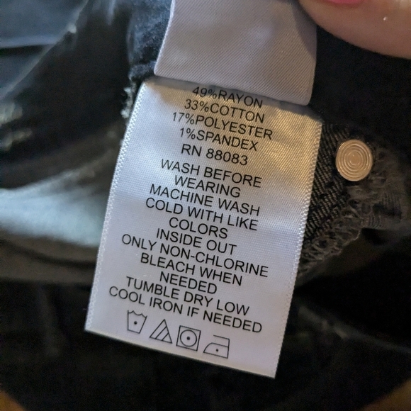 Hot in Hollywood Medium Blue Dark Wash Pull On Los Feliz Flare Jeans - Picture 11 of 11